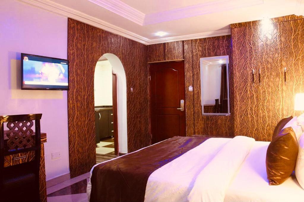 E-Suites Hotel, Абуджа Екстер'єр фото